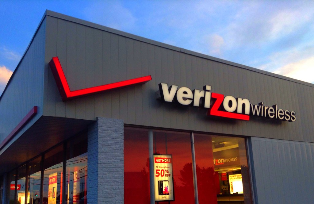 Verizon Verizon Wireless Store. Pics by Mike Mozart of The… Flickr