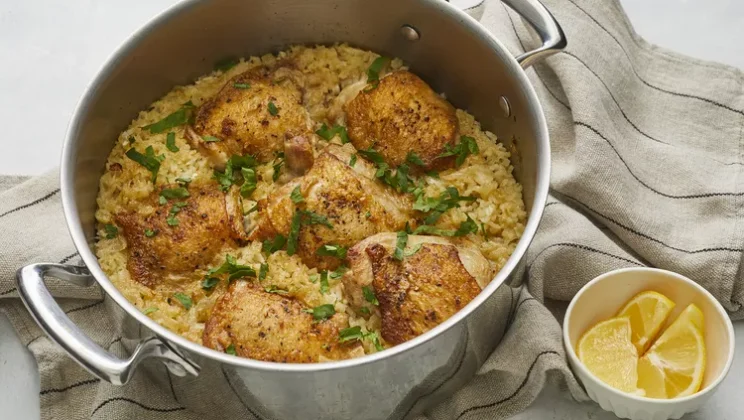 How To Make, Videos Recipes – One-Pot Crispy Chicken and Rice